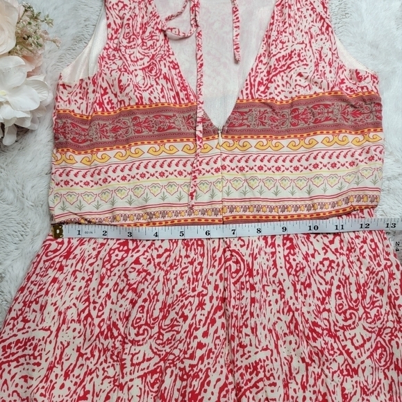 ✨️CL Lush Pink Multicolor Sleeveless Lightweight Romper Size S - Picture 12 of 15